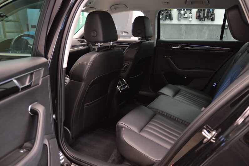 Škoda Superb Combi 2.0 TDI DSG