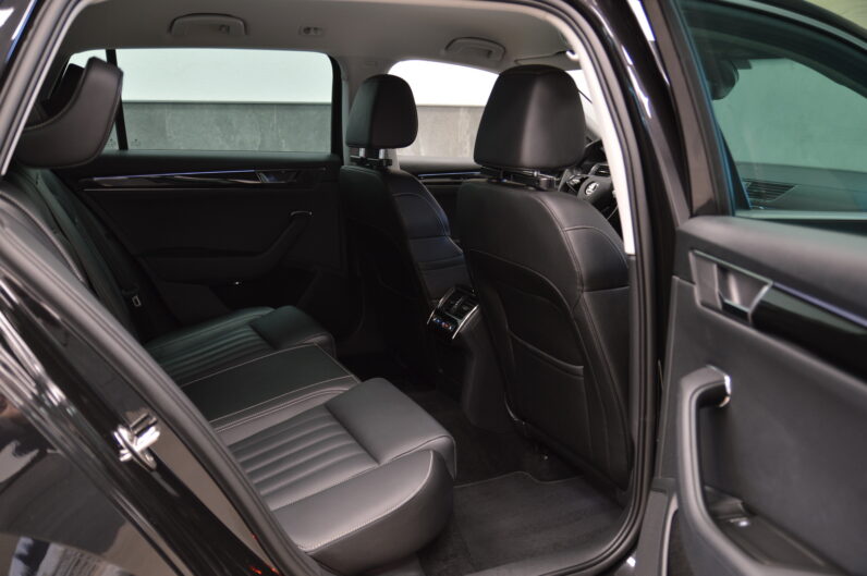 Škoda Superb Combi 2.0 TDI DSG