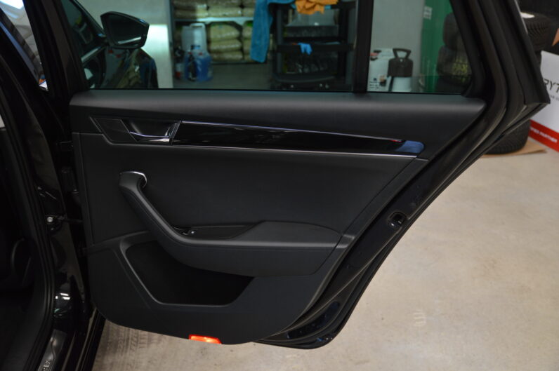 Škoda Superb Combi 2.0 TDI DSG