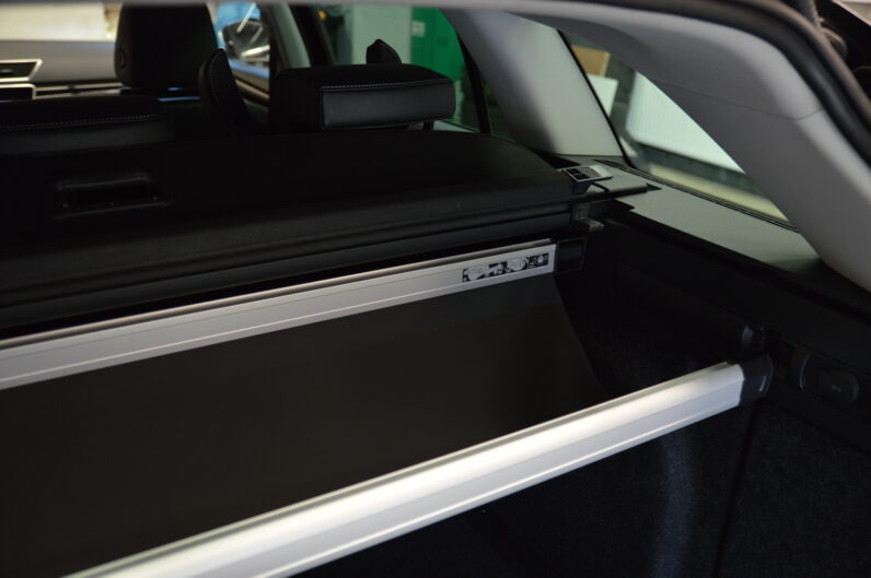 Škoda Superb Combi 2.0 TDI DSG