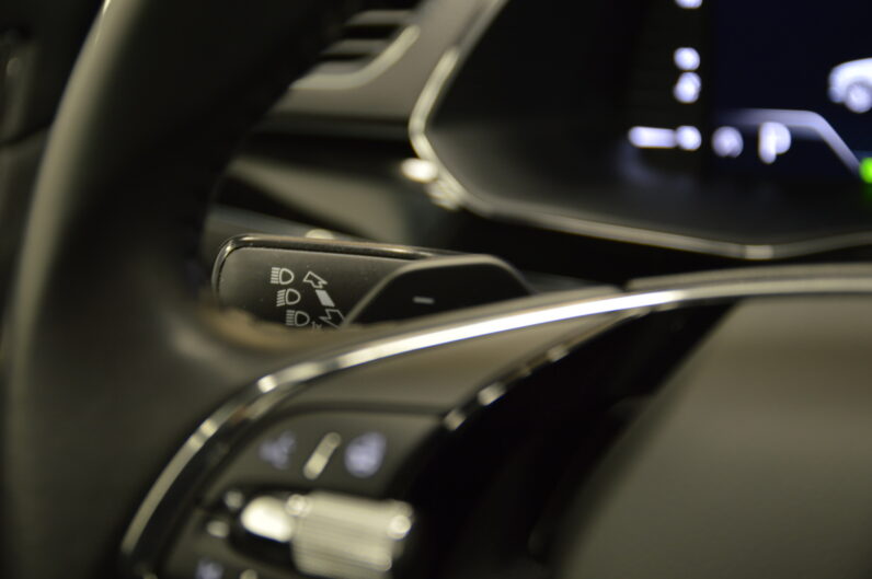 Škoda Superb Combi 2.0 TDI DSG