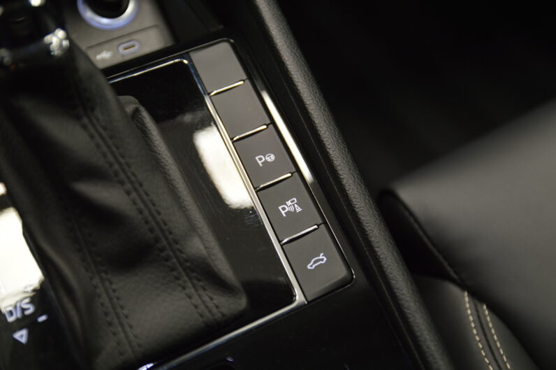 Škoda Superb Combi 2.0 TDI DSG