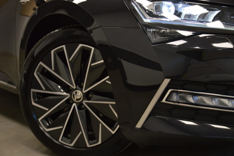 Škoda Superb Combi 2.0 TDI DSG