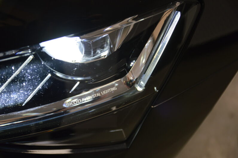 Škoda Superb Combi 2.0 TDI DSG