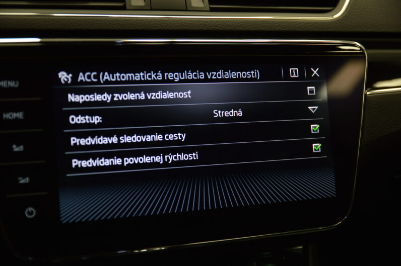 Škoda Superb Combi 2.0 TDI DSG